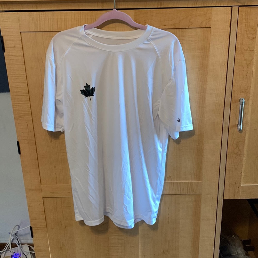 Athletic shirt